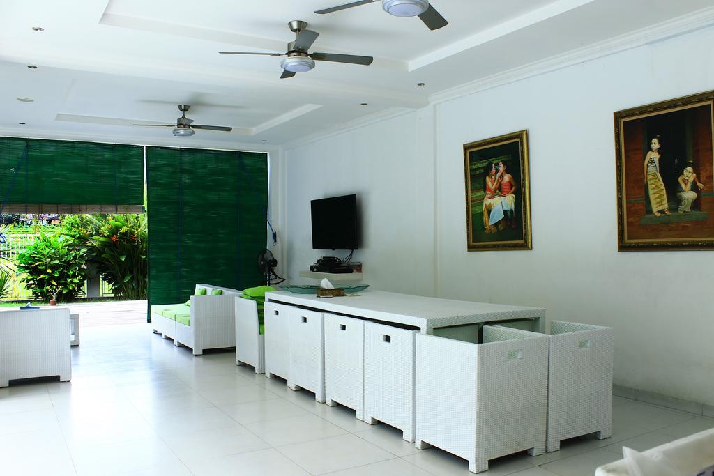 Villa Putih Lovina Exterior photo
