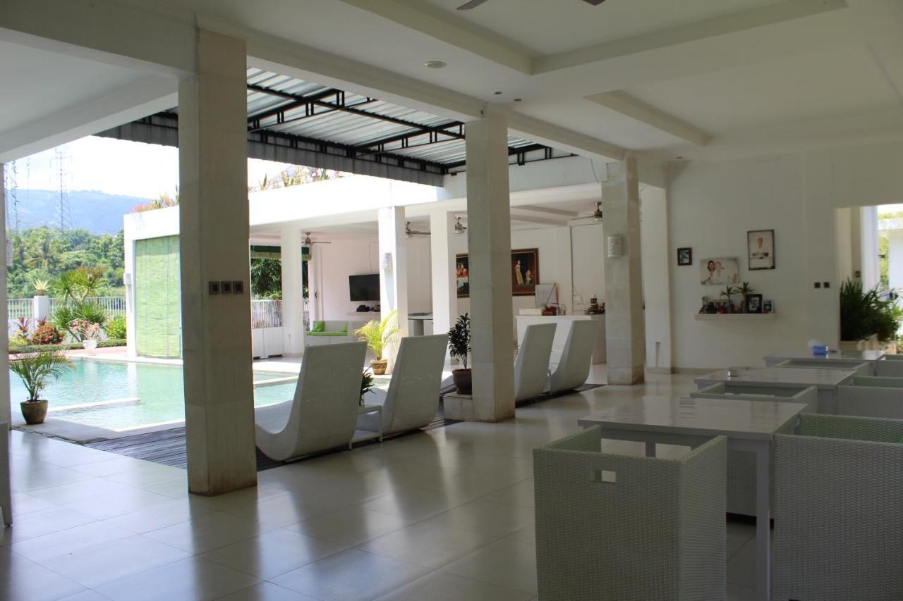 Villa Putih Lovina Exterior photo